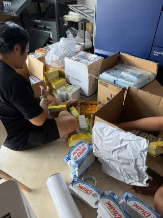 Đóng gói tem nhãn bao bì thành phẩm cho khách hàng xuất khẩu tại xưởng D&P Quận 6